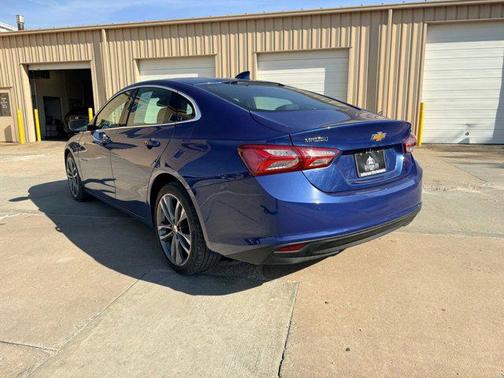 2023 Chevrolet Malibu FWD 2LT