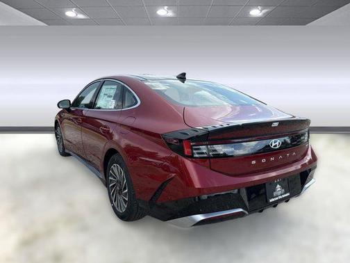 2025 Hyundai SONATA Hybrid Limited