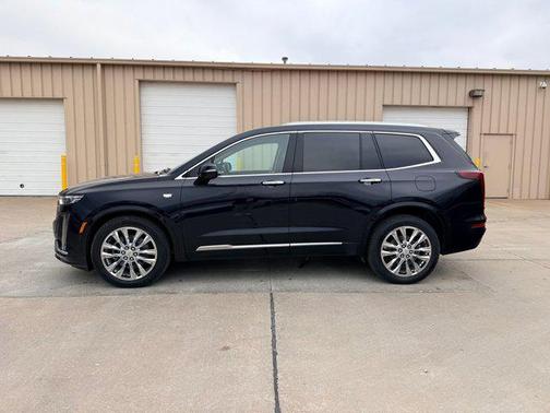 2022 Cadillac XT6 Premium Luxury AWD