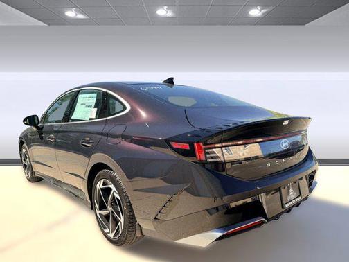 2026 Hyundai SONATA SEL