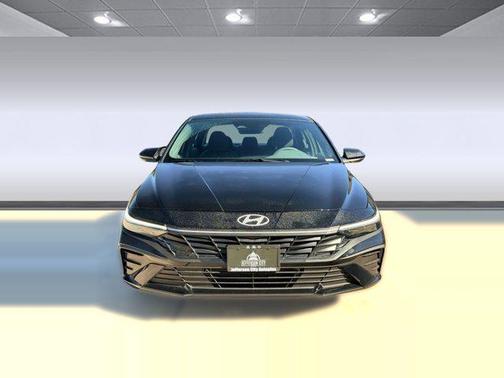 2025 Hyundai ELANTRA HEV SEL Sport