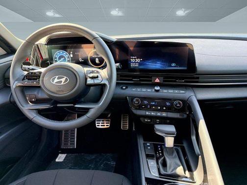 2025 Hyundai ELANTRA HEV SEL Sport