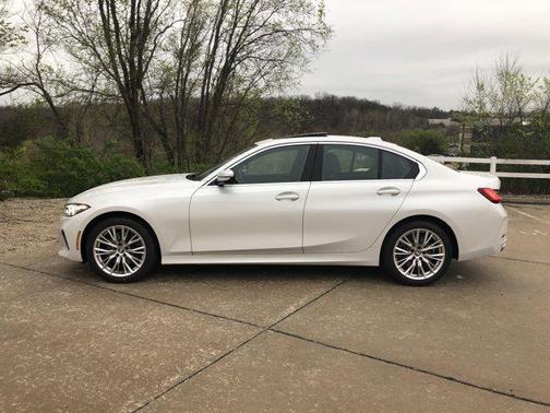 2024 BMW 330 i xDrive