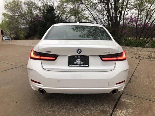 2024 BMW 330 i xDrive