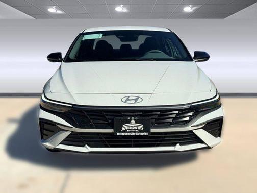 2025 Hyundai ELANTRA HEV SEL Sport