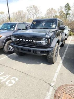 SHADOW BLACK 2024 Ford Bronco WILDTRAK