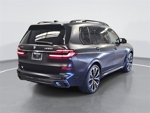 2023 BMW X7 M60I