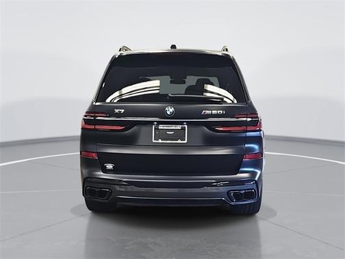 2023 BMW X7 M60I