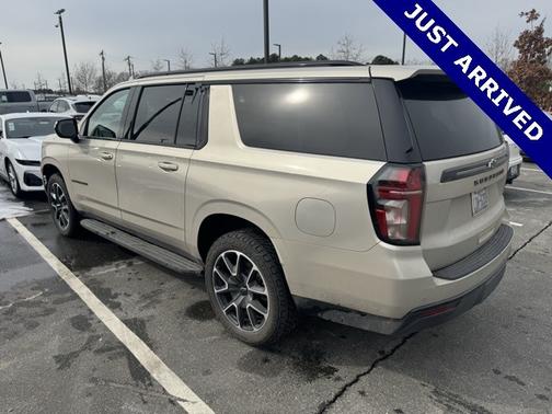2023 Chevrolet Suburban RST