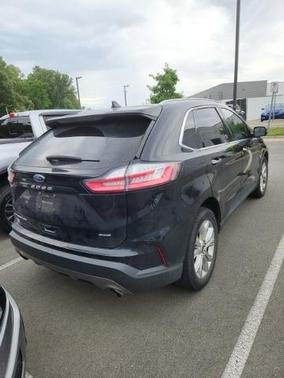 AGATE BLACK METALLIC 2023 Ford Edge TITANIUM