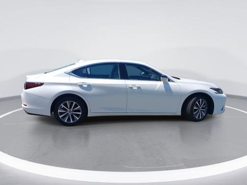 White Pearl 2020 Lexus ES 350 BASE