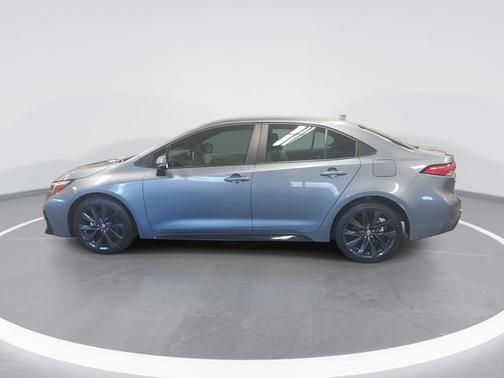 Classic Silver Metallic 2023 Toyota Corolla SE