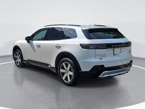 White 2024 Honda Prologue TOURING