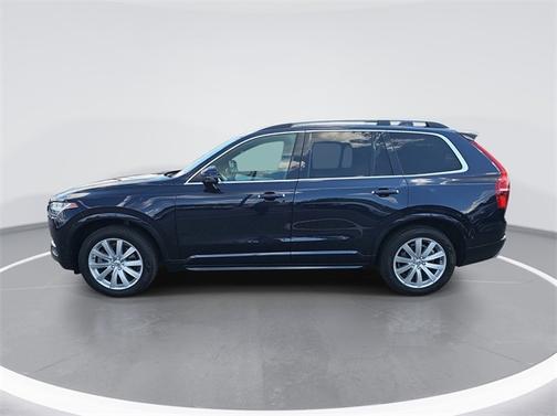 2017 Volvo XC90 T6 MOMENTUM