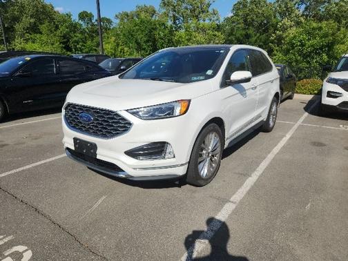 STAR WHITE 2024 Ford Edge TITANIUM