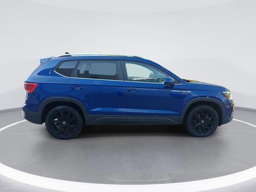 Blue Dusk 2022 Volkswagen Taos 1.5T SE