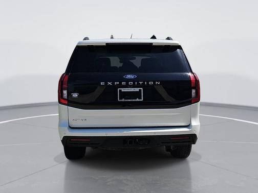 STAR WHITE MET TRI-COAT 2025 Ford Expedition ACTIVE
