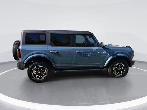 AZURE GRAY MET TRI-COAT 2024 Ford Bronco OUTER BANKS