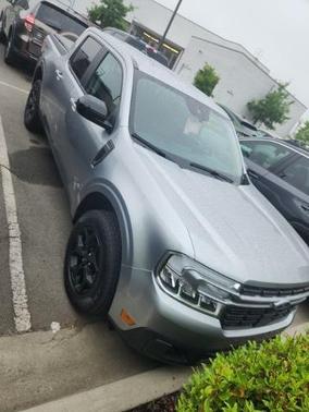 ICONIC SILVER METALLIC 2024 Ford Maverick LARIAT