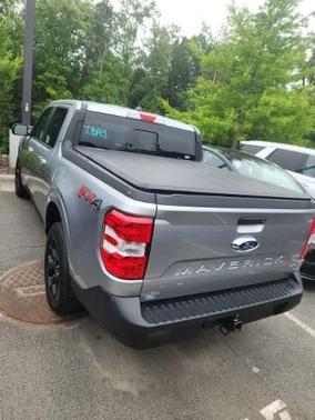 ICONIC SILVER METALLIC 2024 Ford Maverick LARIAT