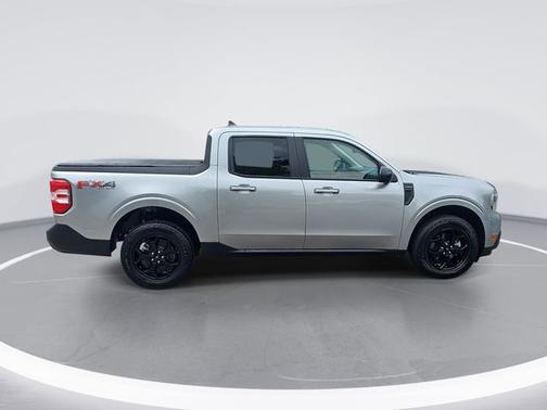 ICONIC SILVER METALLIC 2024 Ford Maverick LARIAT