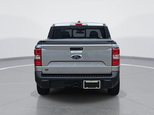 ICONIC SILVER METALLIC 2024 Ford Maverick LARIAT