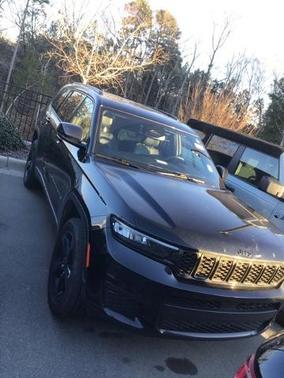 2023 Jeep Grand Cherokee LAREDO