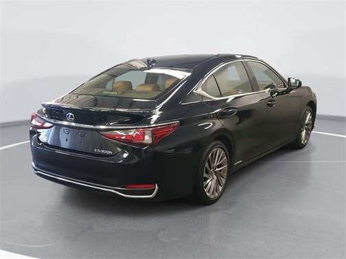 2019 Lexus ES 300h BASE