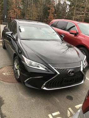 2019 Lexus ES 300h BASE
