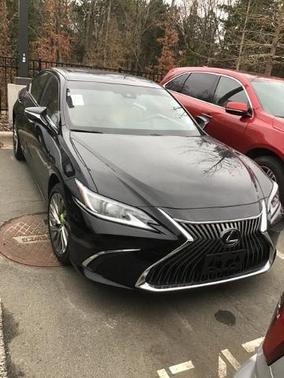 2019 Lexus ES 300h BASE