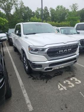 Ivory White Tri-Coat Pearlcoat 2023 RAM 1500 LIMITED