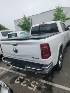 Ivory White Tri-Coat Pearlcoat 2023 RAM 1500 LIMITED