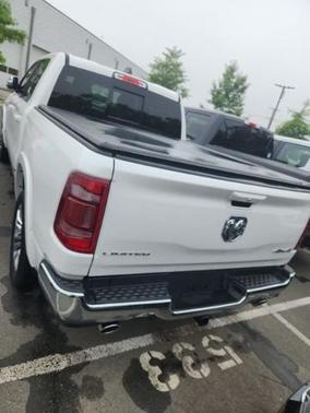 Ivory White Tri-Coat Pearlcoat 2023 RAM 1500 LIMITED