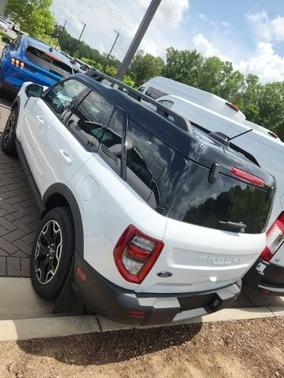OXFORD WHITE 2025 Ford Bronco Sport OUTER BANKS