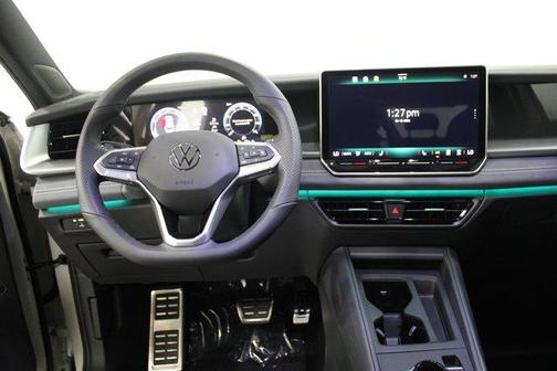 Sandstone w/Deep Black Roof 2026 Volkswagen Tiguan 2.0T SE R-Line Black 4MOTION