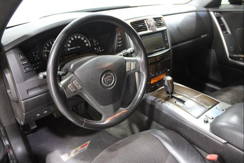 Black Raven 2007 Cadillac XLR Base