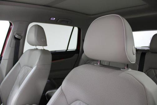 Aurora Red Metallic 2024 Volkswagen Atlas 2.0T SEL Premium R-Line 4MOTION