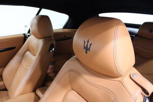 White 2012 Maserati GranTurismo Sport