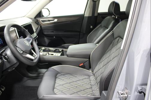 Pure Gray 2026 Volkswagen Atlas 2.0T SEL Premium R-Line 4MOTION