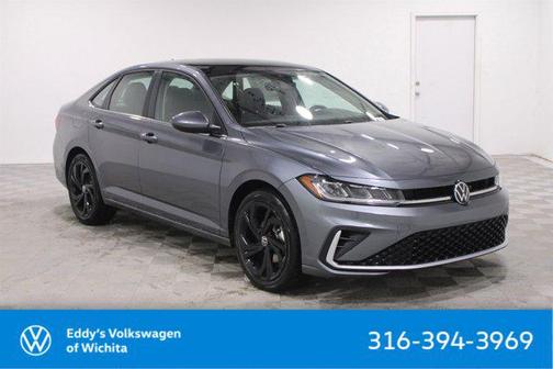 Platinum Gray Metallic 2026 Volkswagen Jetta 1.4T SE
