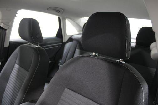 Deep Black Pearl 2026 Volkswagen Jetta 1.4T S