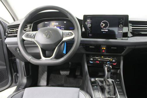 Pyrite Silver Metallic 2026 Volkswagen Jetta 1.4T SE