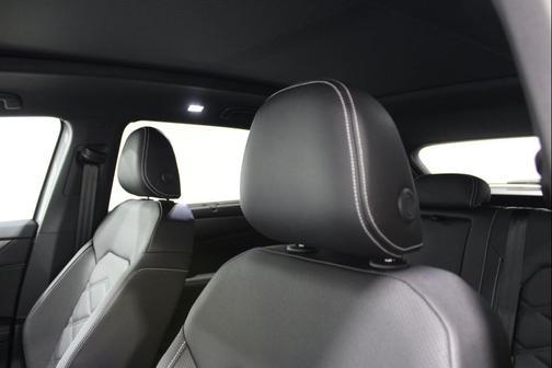 silver mist metallic 2026 Volkswagen Atlas Cross Sport 2.0T SE w/Technology 4MOTION