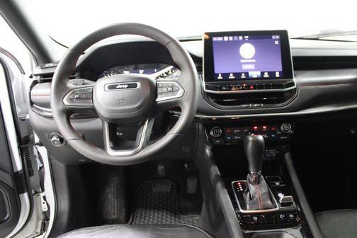 Bright White Clearcoat 2023 Jeep Compass Trailhawk