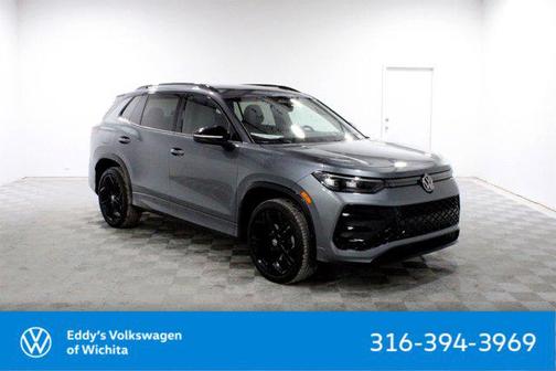 Platinum Gray Metallic 2025 Volkswagen Tiguan 2.0T SE R-Line Black 4MOTION