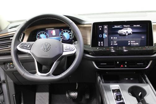 Silver Mist Metallic 2025 Volkswagen Atlas 2.0T SE
