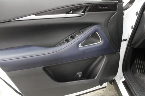 Radiant White 2026 INFINITI QX60 SPORT AWD