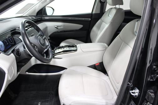 Black Pearl 2024 Hyundai TUCSON Limited