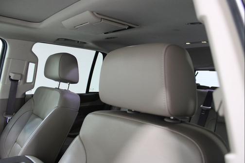 Summit White 2019 Chevrolet Tahoe LT