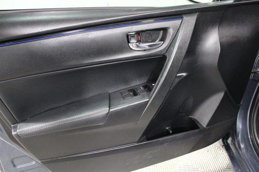 Blue 2018 Toyota Corolla XSE